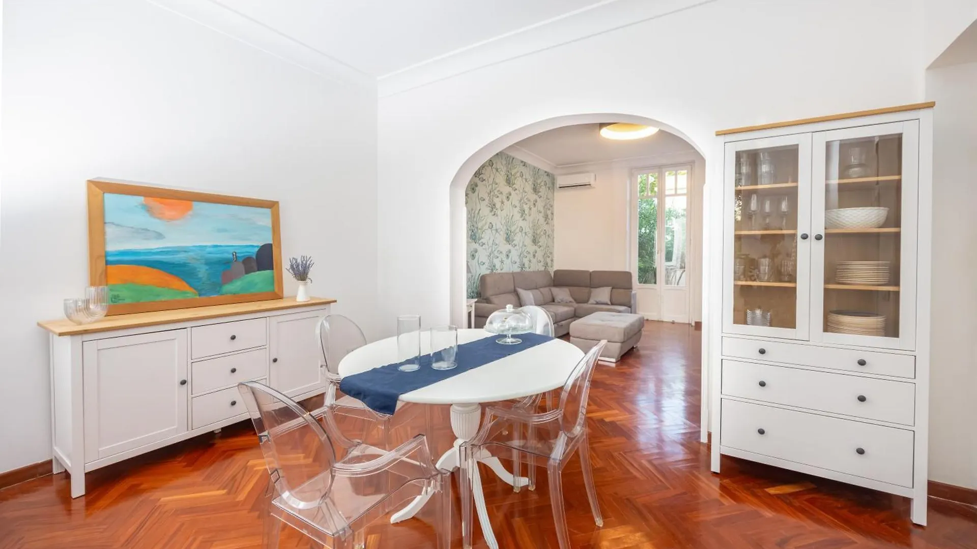 Aria Di Sale Villa Palermo