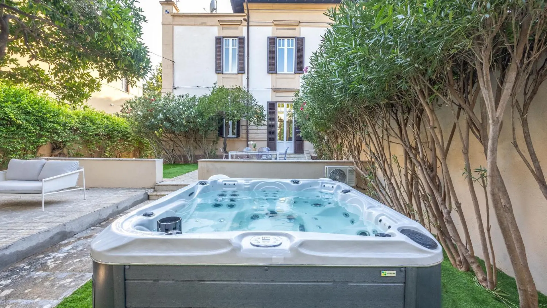 Aria Di Sale Villa Palermo 0*,