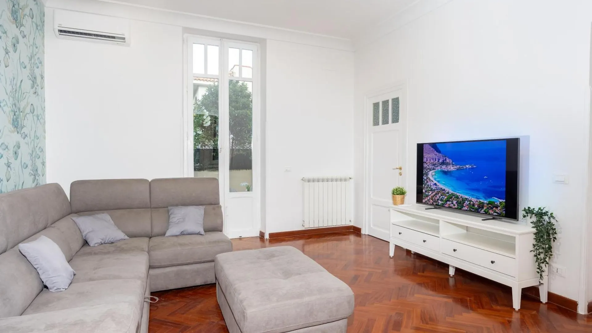 Aria Di Sale Villa Palermo
