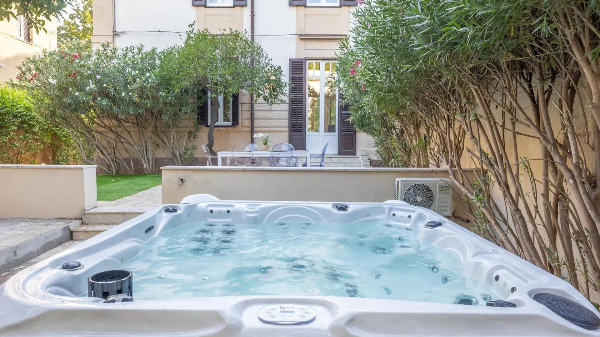 Aria Di Sale Villa Palermo